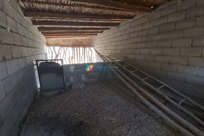 Image No.28-3 Bed Country House for sale