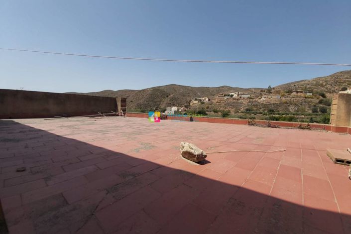 Image No.35-3 Bed Country House for sale