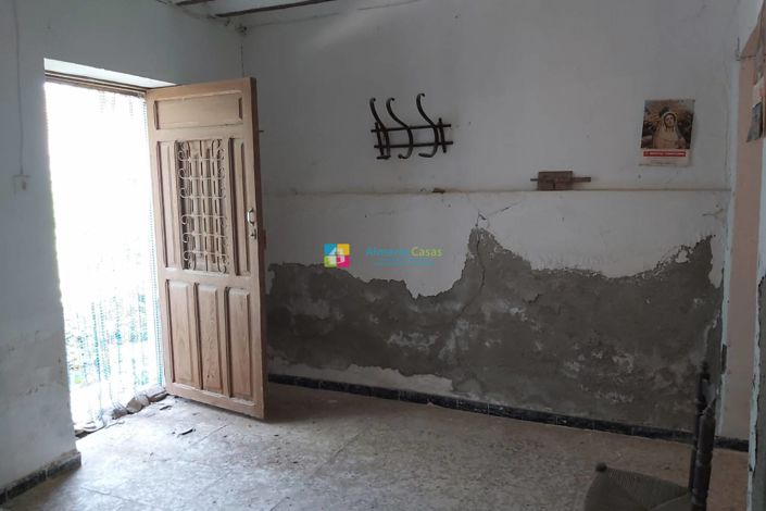 Image No.6-3 Bed Country House for sale