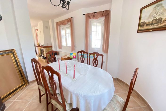 Image No.11-5 Bed Villa for sale