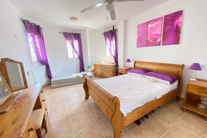 Image No.28-5 Bed Villa for sale