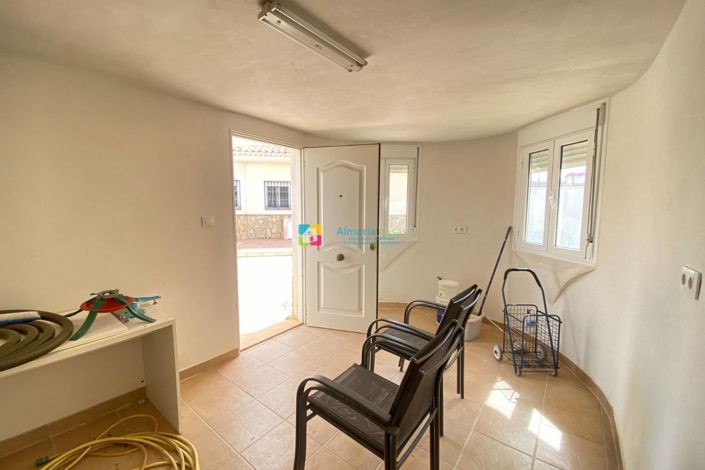 Image No.45-5 Bed Villa for sale