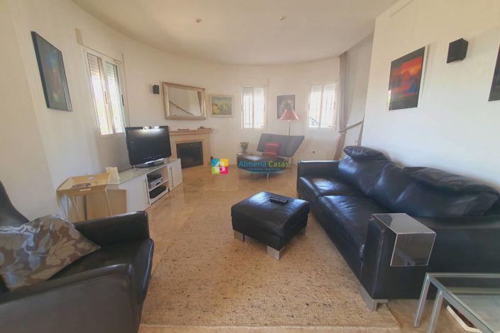 Image No.12-3 Bed Villa for sale