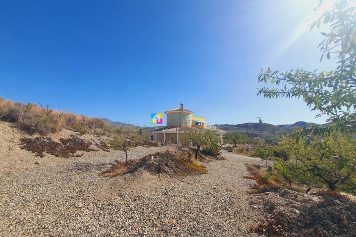 Image No.48-3 Bed Villa for sale