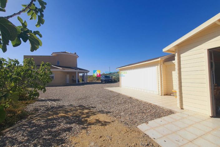 Image No.49-3 Bed Villa for sale