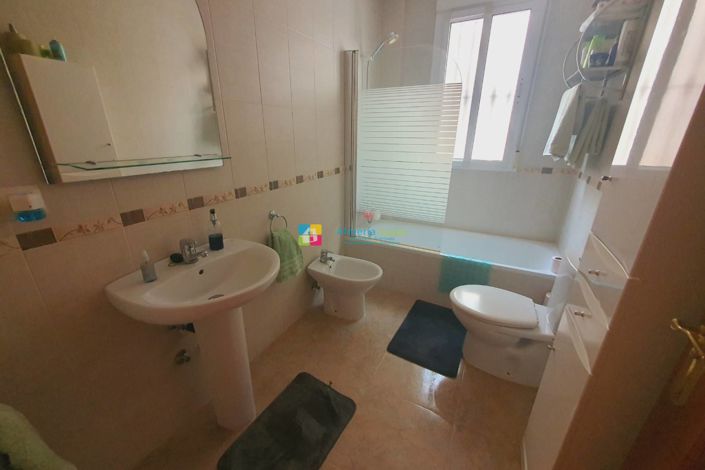 Image No.26-4 Bed Villa for sale