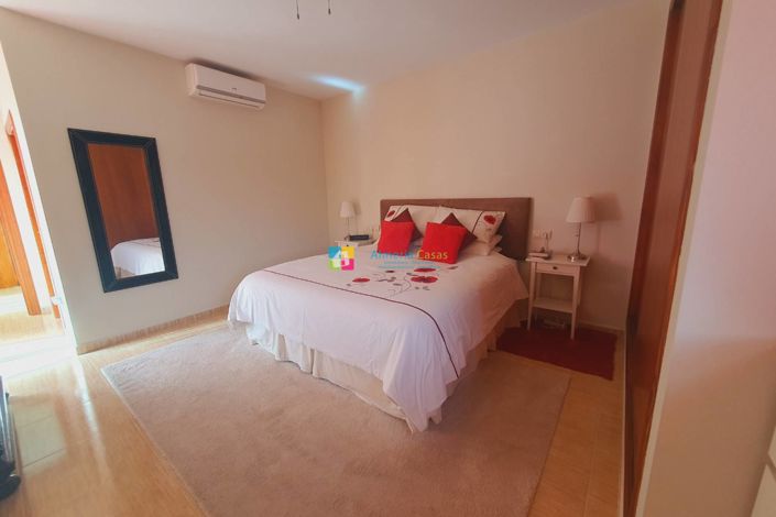 Image No.38-4 Bed Villa for sale