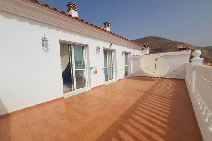 Image No.44-4 Bed Villa for sale