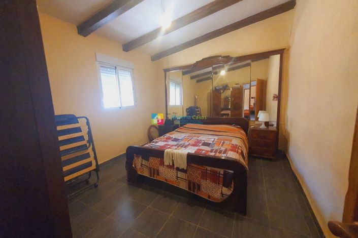 Image No.16-2 Bed Country House for sale