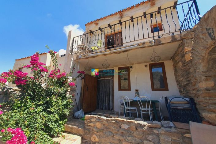 Image No.18-3 Bed Country House for sale