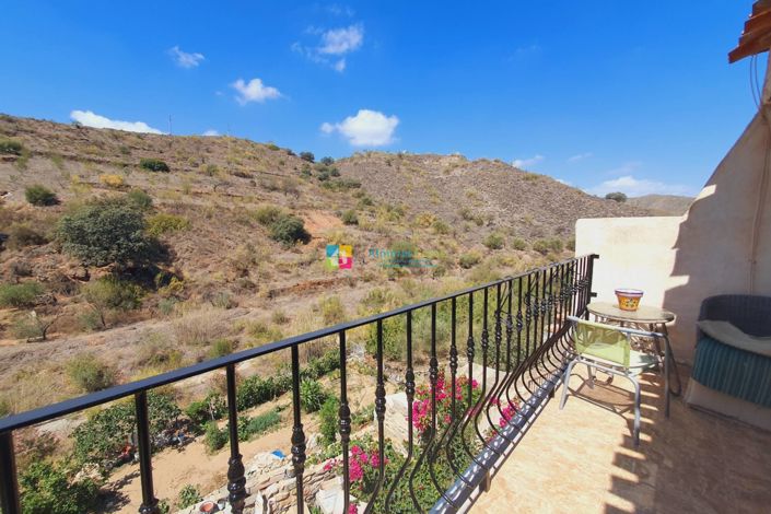 Image No.25-3 Bed Country House for sale