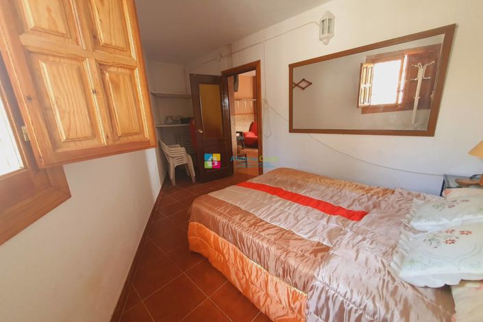 Image No.12-1 Bed Country House for sale