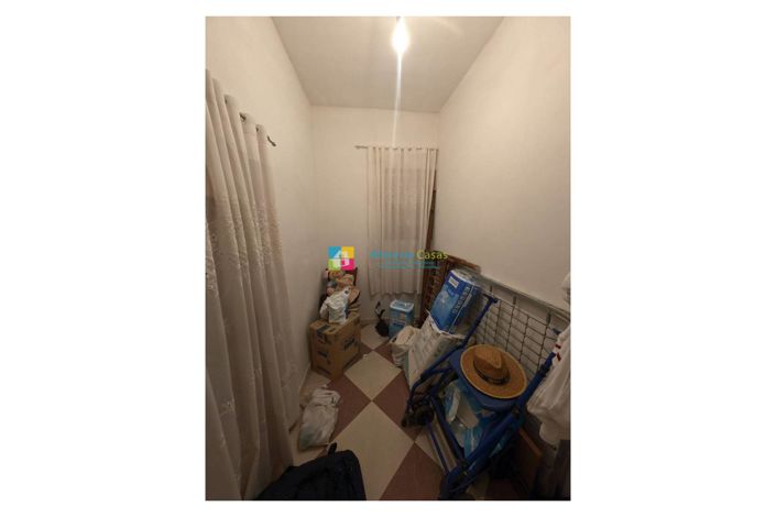 Image No.8-4 Bed Townhouse for sale