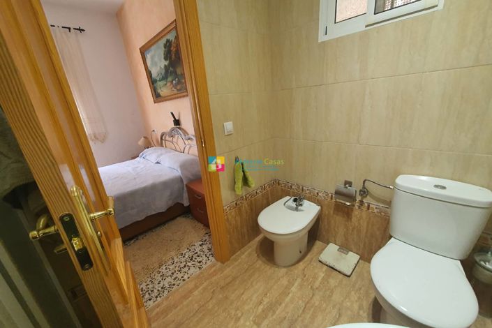 Image No.21-3 Bed Country House for sale