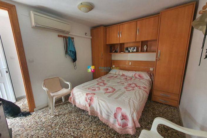 Image No.30-3 Bed Country House for sale