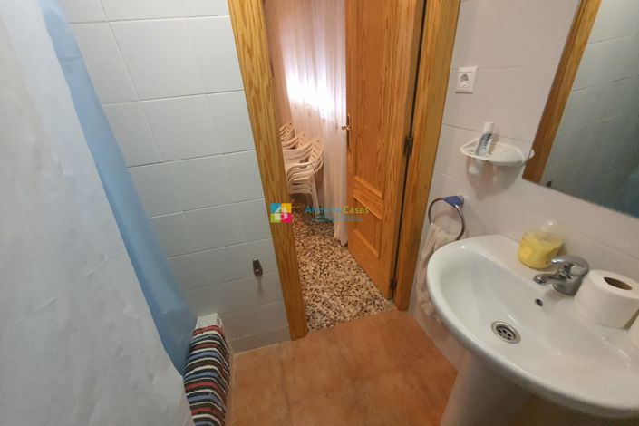 Image No.34-3 Bed Country House for sale