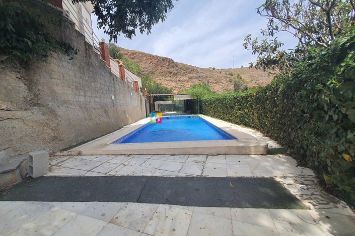 Image No.39-3 Bed Country House for sale