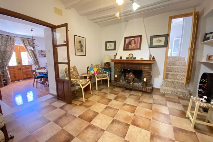 Image No.14-3 Bed Townhouse for sale