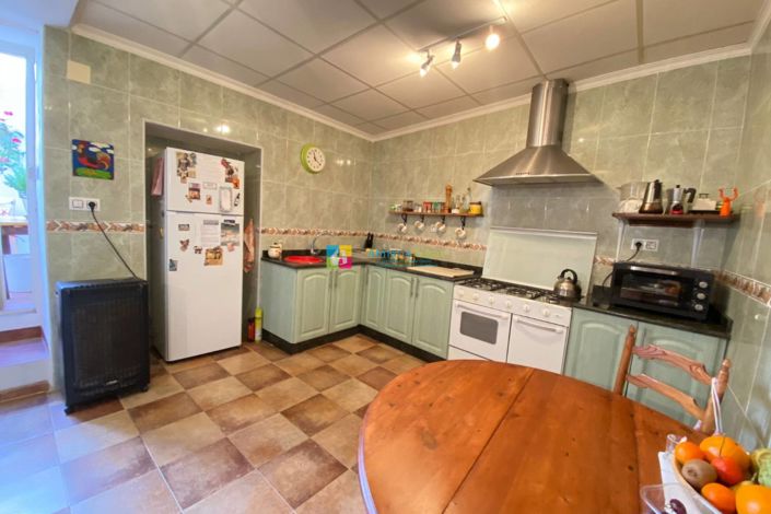 Image No.19-3 Bed Townhouse for sale