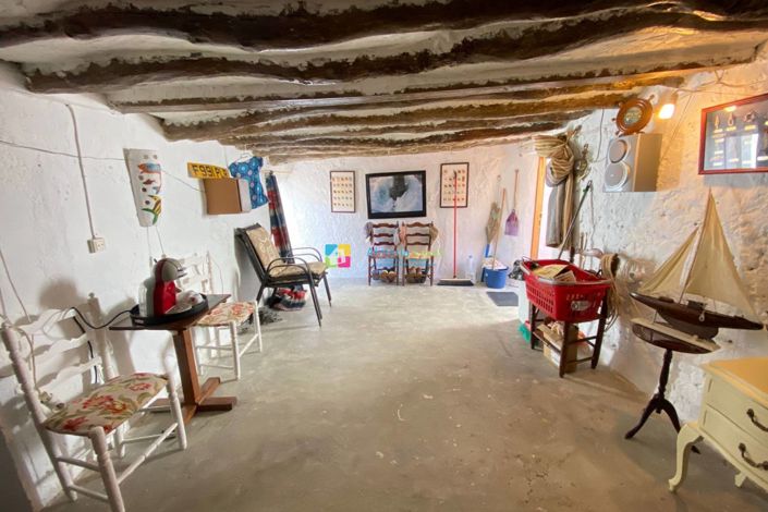 Image No.29-3 Bed Townhouse for sale