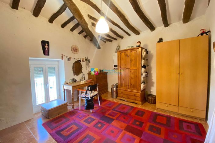 Image No.46-3 Bed Townhouse for sale