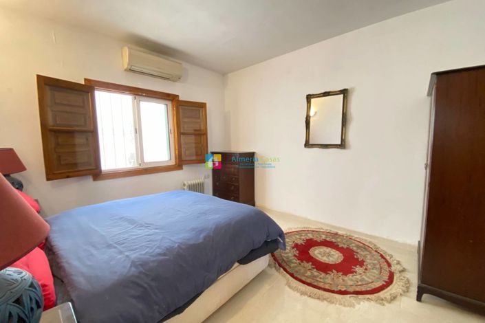 Image No.19-3 Bed Villa for sale