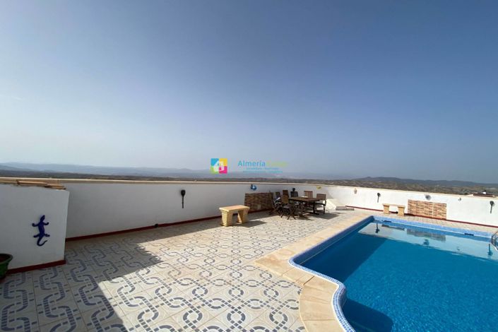 Image No.29-3 Bed Villa for sale