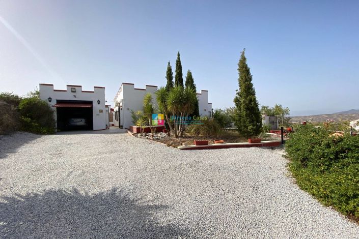 Image No.4-3 Bed Villa for sale