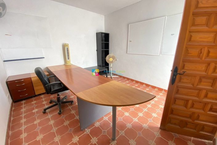 Image No.41-3 Bed Villa for sale