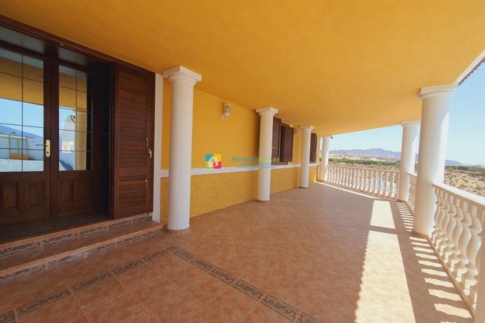 Image No.15-9 Bed Villa for sale