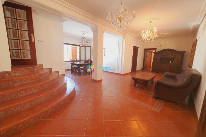 Image No.16-9 Bed Villa for sale