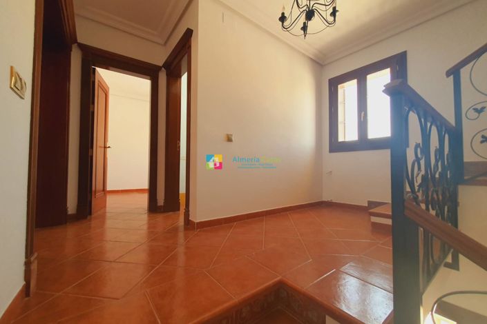 Image No.25-9 Bed Villa for sale