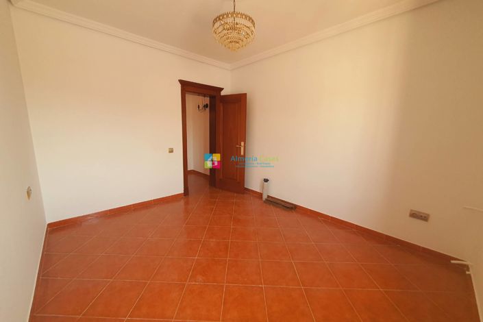 Image No.31-9 Bed Villa for sale