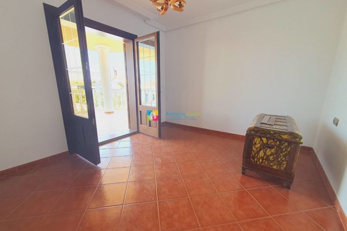 Image No.34-9 Bed Villa for sale