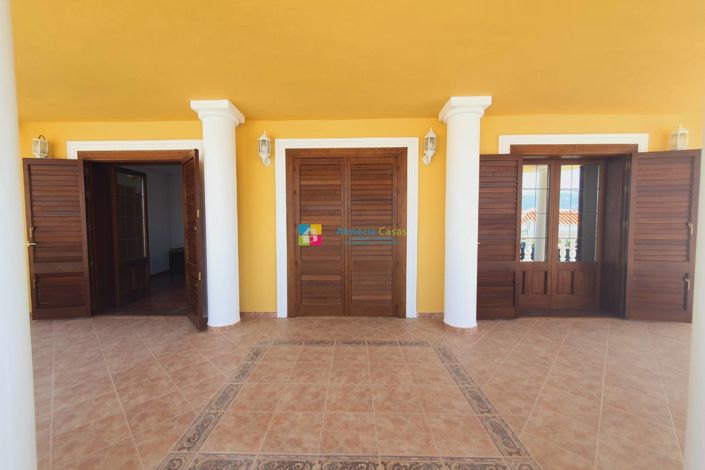 Image No.38-9 Bed Villa for sale