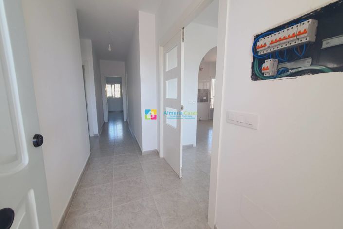 Image No.10-3 Bed Villa for sale