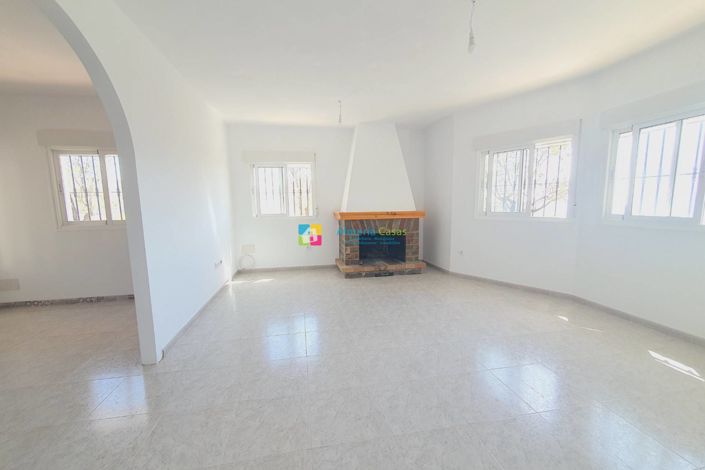 Image No.11-3 Bed Villa for sale