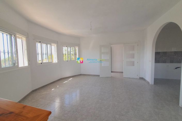 Image No.18-3 Bed Villa for sale