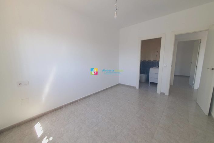 Image No.20-3 Bed Villa for sale