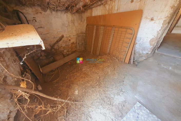 Image No.26-3 Bed Country House for sale