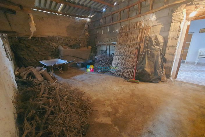 Image No.27-3 Bed Country House for sale