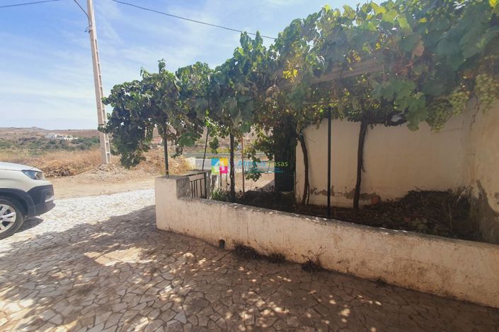 Image No.3-3 Bed Country House for sale