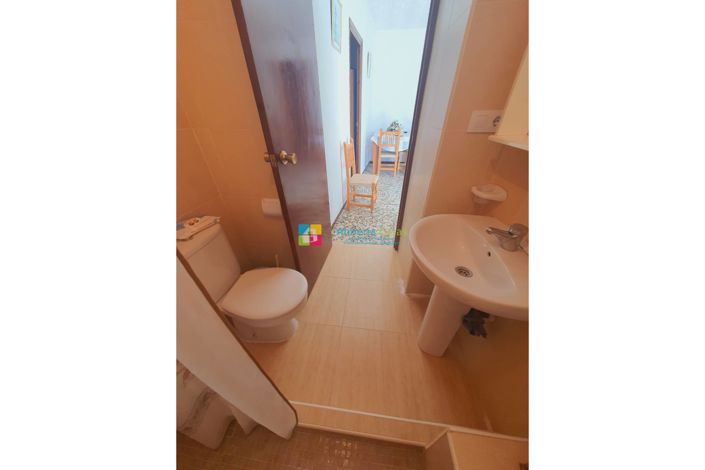 Image No.8-3 Bed Country House for sale