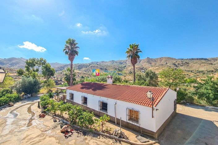 Image No.3-4 Bed Country House for sale