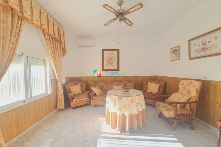 Image No.3-Maison de ville de 4 chambres à vendre à Zurgena