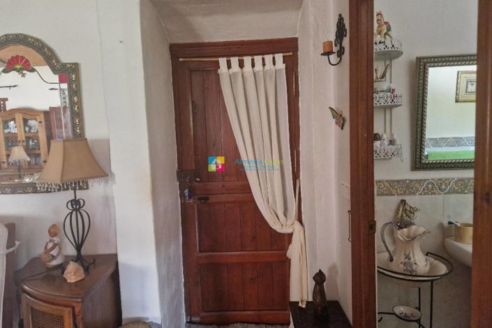 Image No.14-2 Bed Country House for sale