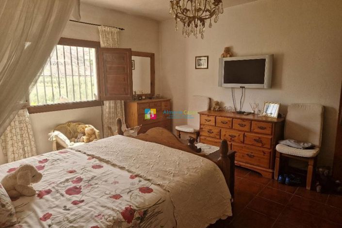 Image No.16-2 Bed Country House for sale