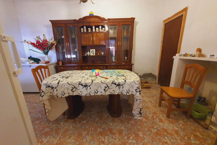 Image No.11-3 Bed Country House for sale