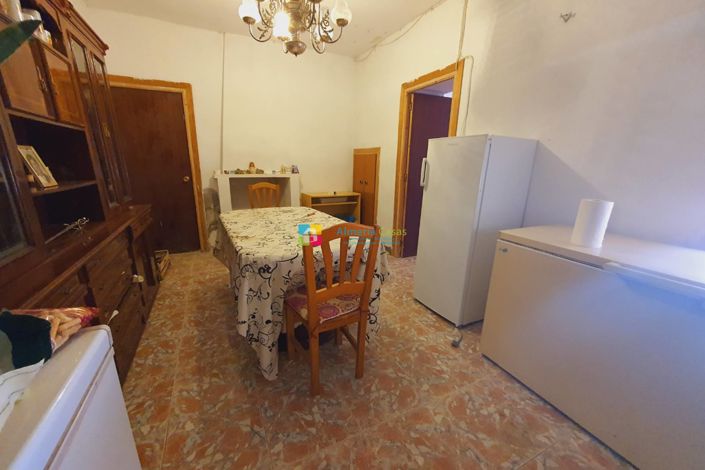 Image No.14-3 Bed Country House for sale