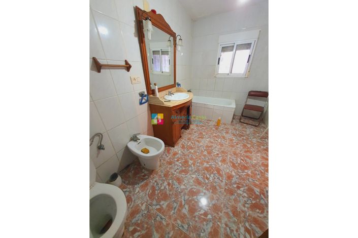 Image No.29-3 Bed Country House for sale